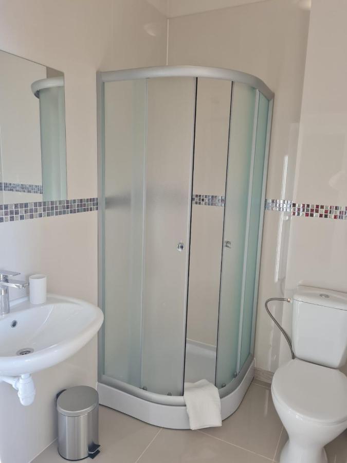 Grundenberga Hotel With Self Check-In Baldone Екстериор снимка