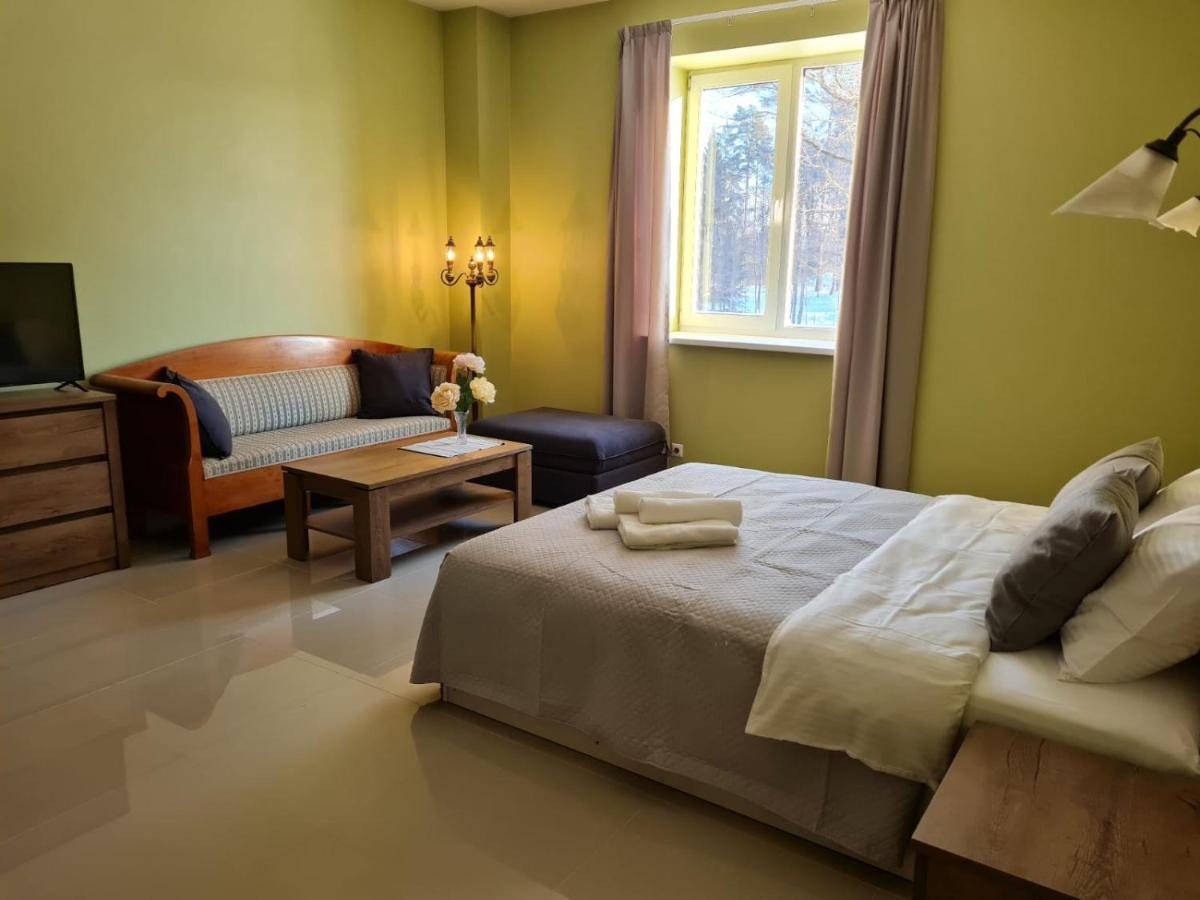 Grundenberga Hotel With Self Check-In Baldone Екстериор снимка